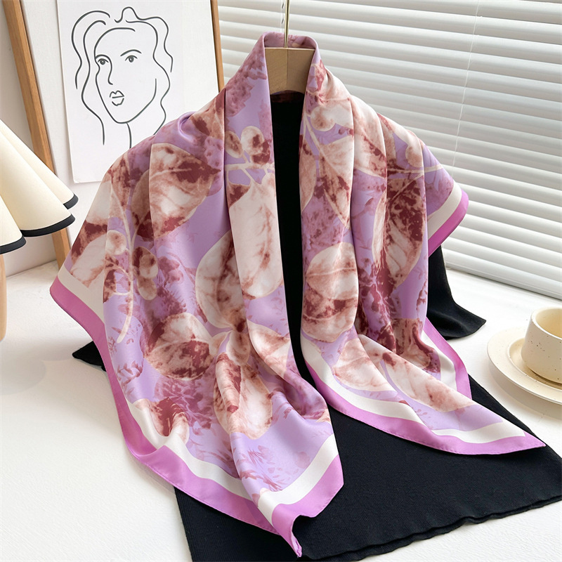 Scarf Silk Square - 레트로 프린트 대형 스퀘어 스카프, 용수철